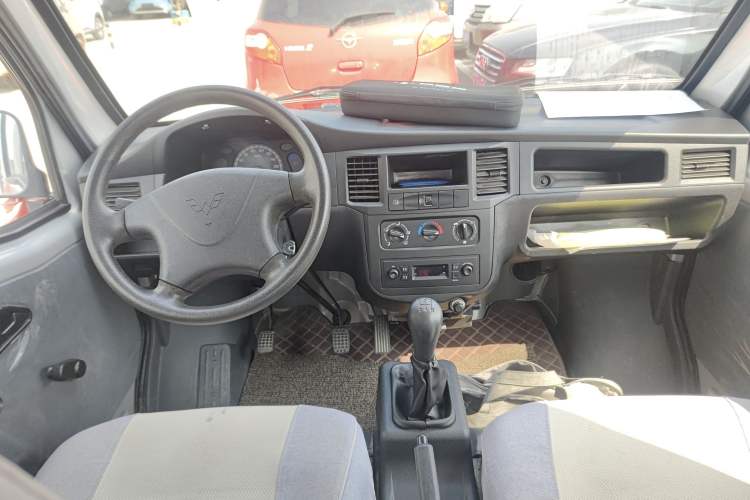 Used Wuling Zhiguang Small Truck 2020 1.2L Double Cab