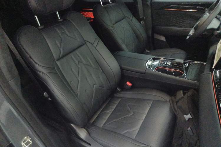 Used Zeekr 009 2024 Six-Seat Executive Version 4WD 108 kWh
