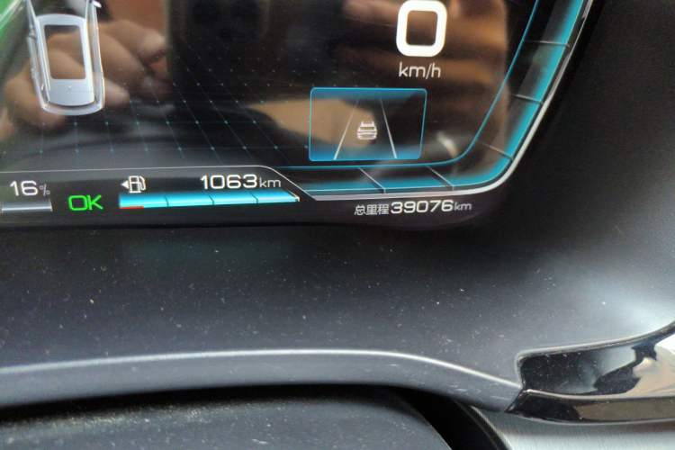 Used BYD Song PLUS New Energy 2021 DM-i 110KM Flagship PLUS Odometer Close Up