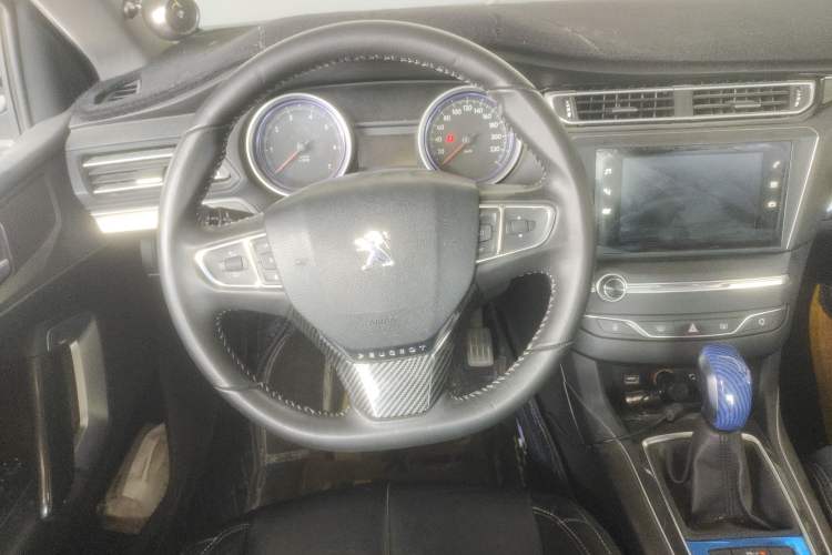 Used Peugeot 408 2016 1.6T Automatic Luxury Edition Steering Wheel