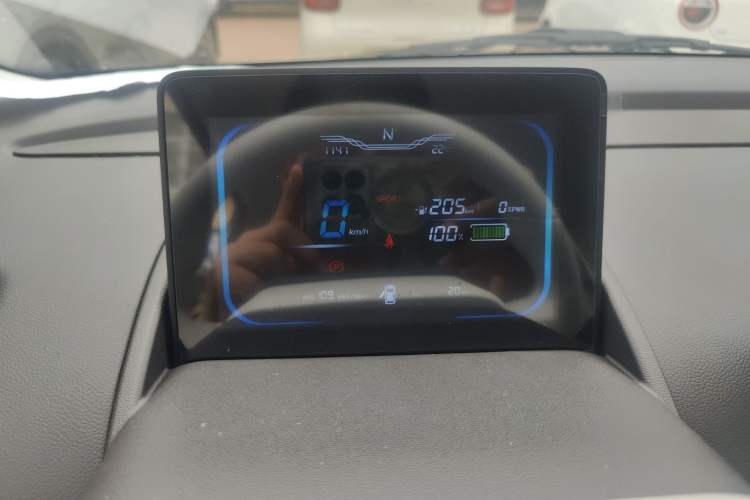 Used CHANGAN NEVO Lumin 2026 Model Treasure Edition 205km Passionate Beige Ningde Instrument Cluster