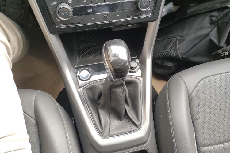 Used Volkswagen T-Cross 2022 280TSI DSG Luxury Edition
