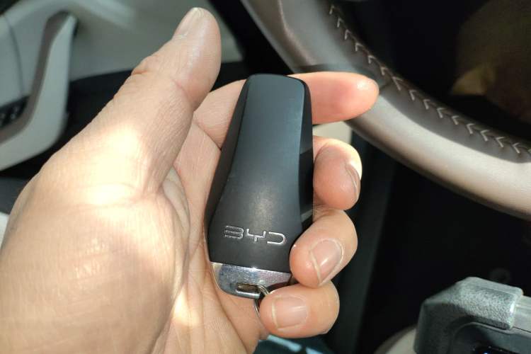 Used BYD Qin PLUS 2024 HONOR Edition DM-i 55KM Leading Model
