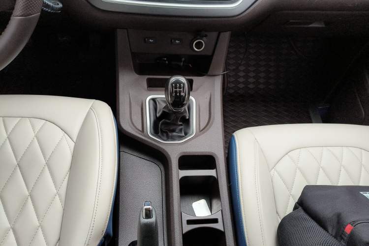 Used BAW Ruisheng Ace M7 2023 1.6L Long Wheelbase Enjoyment Version 7 Seats Gear Lever