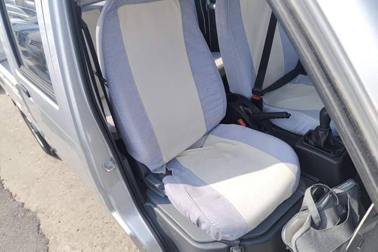 Used Wuling Zhiguang Small Truck 2020 1.2L Double Cab