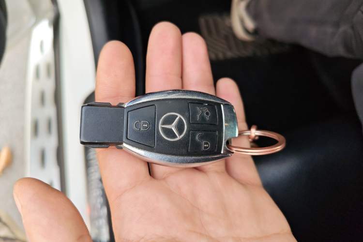 Used Mercedes-Benz GLC 2016 GLC 260 4MATIC Luxury Model
