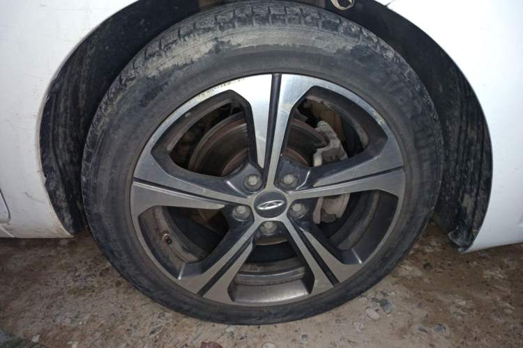 Used Chery Arrizo 5 2019 PRO 1.5L Manual Comfort Edition China VI Right Front Wheel Hub