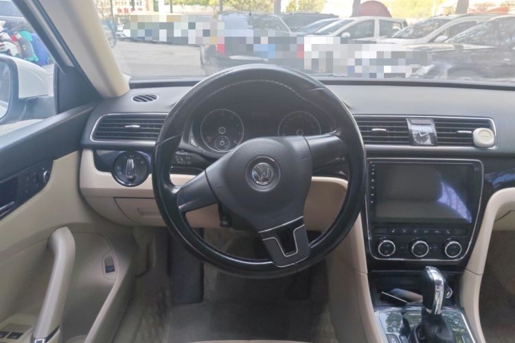 Used Volkswagen Passat 2013 1.8TSI DSG Prestige Edition Steering Wheel