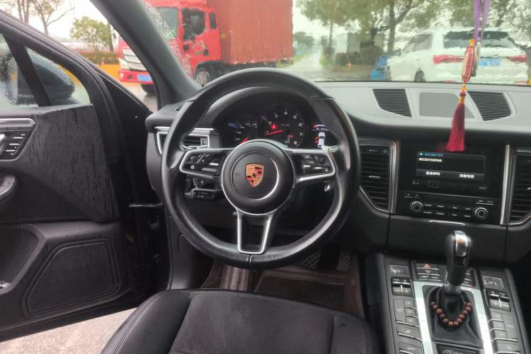 Used Porsche Macan 2018 Macan 2.0T
