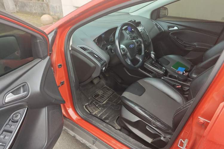 Used Ford Focus 2012 Hatchback 1.6L Automatic Fashion Edition