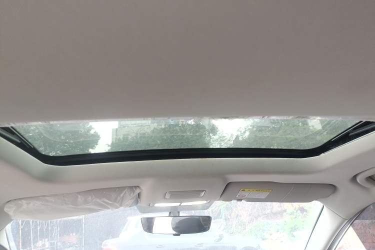 Used Roewe i5 2023 1.5L CVT Luxury Edition
