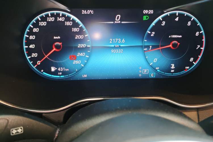 Used Mercedes-Benz GLC 2021 GLC 260 L 4MATIC Dynamic Edition Odometer Close Up