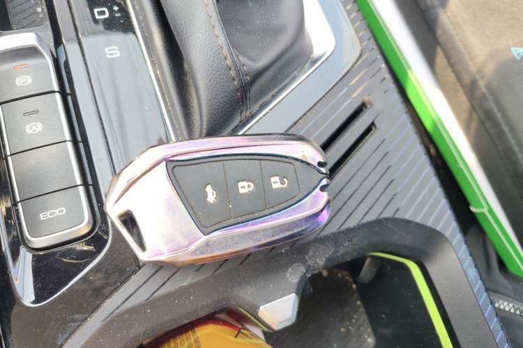 Used Baojun RM-5 2019 1.5T CVT Elite Version with 24-Hour Online Service 6 Seats
