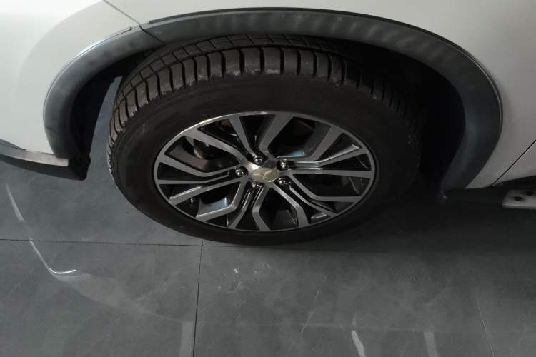 Used Mitsubishi Outlander 2017 2.0L Two-Wheel Drive Glory Edition 5 Seats