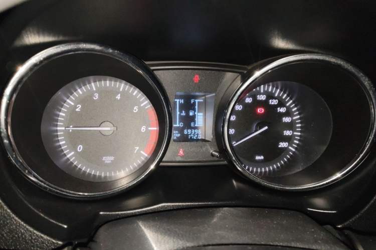 Used HYOSOW S3 2015 1.5L Luxury Model China V Standard