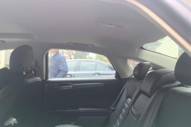 Used Ford Mondeo 2018 EcoBoost 200 Intelligent Control Luxury Model China V Standard