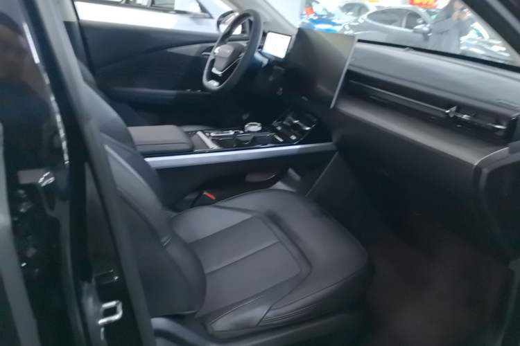 Used Wuling Xingguang 2024 Co-Creation Edition 510 Advanced Model