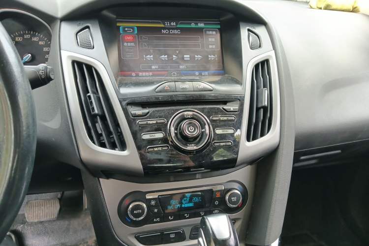 Used Ford Focus 2012 Hatchback 1.6L Automatic Fashion Edition