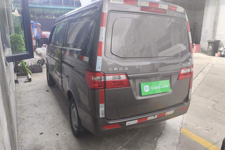 Used Jinbei New Hiace X30L 2023 1.5L Super Enjoyment Van 2/5 Seats Non-Air-Conditioned Version SWC15M