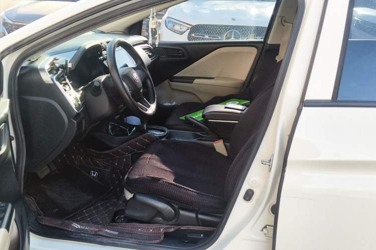 Used Honda City 2015 1.5L CVT Comfort Version Left Front Seat