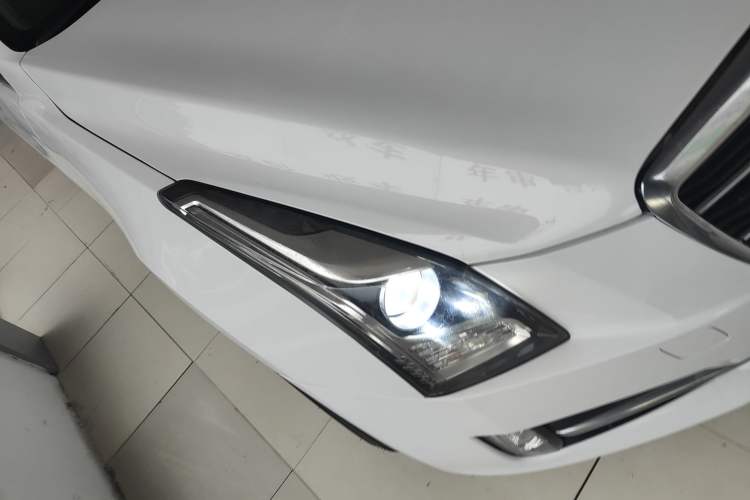 Used Cadillac ATS-L 2017 28T Fashion Edition Right Front Headlight