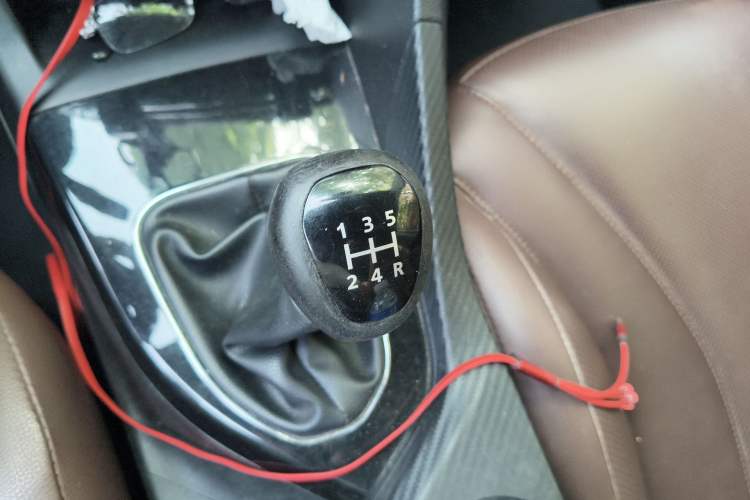 Used Soueast A5 Wing Dance 2019 1.5L Manual Luxury Version China V Standard