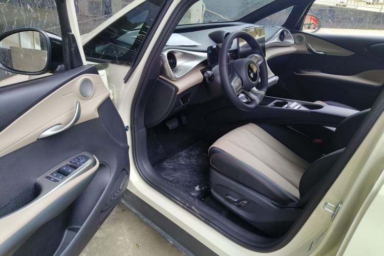 Used BYD Dolphin 2025 420km Free Edition
