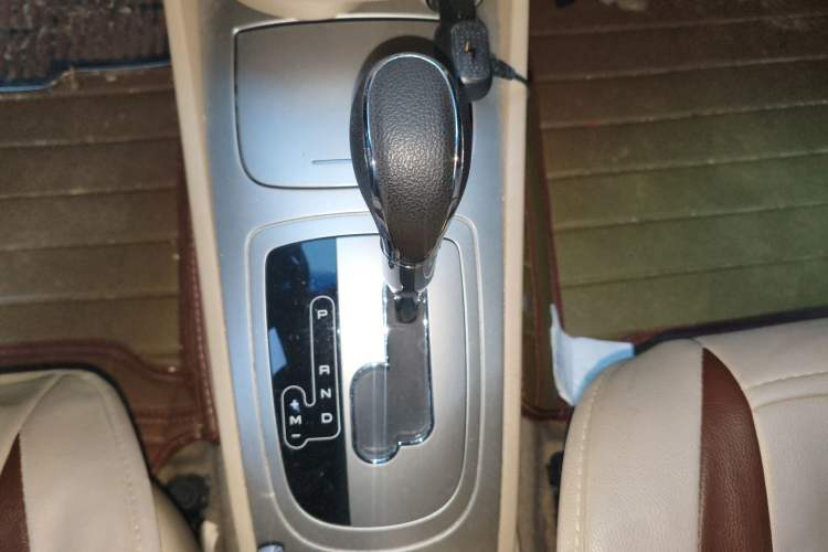 Used Buick Excelle 2013 1.5L Automatic Classic Model Gear Lever