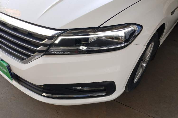 Used Volkswagen Lavida 2019 1.5L Automatic Fashion Edition China VI Left Front Headlight