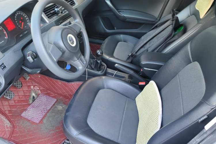 Used Volkswagen Santana 2015 1.6L Manual Comfort Edition Left Front Seat