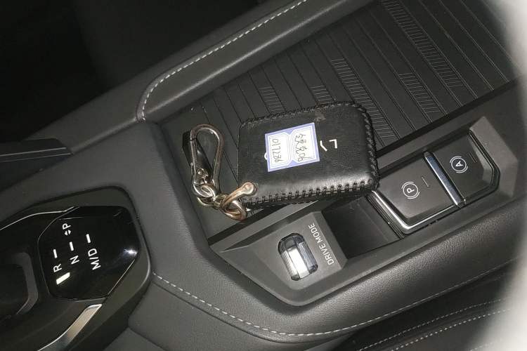 Used Lynk & Co 06 2020 1.5T JinPro model
