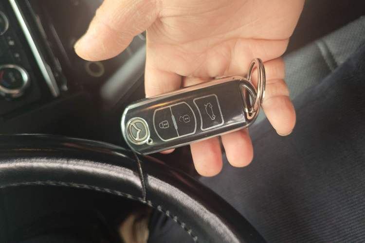 Used Mazda Atenza 2017 2.0L Blue Sky Luxury Edition