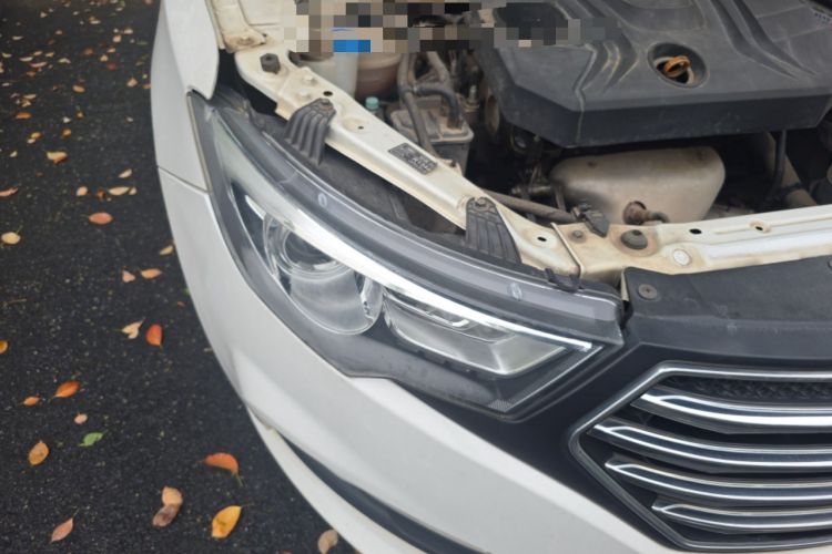 Used Bestune B30 2016 1.6L manual luxury version Right Front Headlight