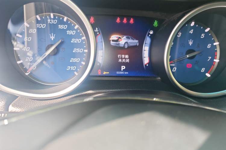 Used Maserati Ghibli 2014 3.0T Standard Edition Odometer Close Up