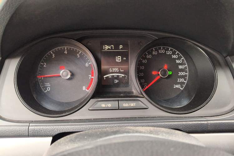 Used Volkswagen Lavida 2019 Lavida Start 1.5L Automatic Trendy Version China VI Standard Instrument Cluster