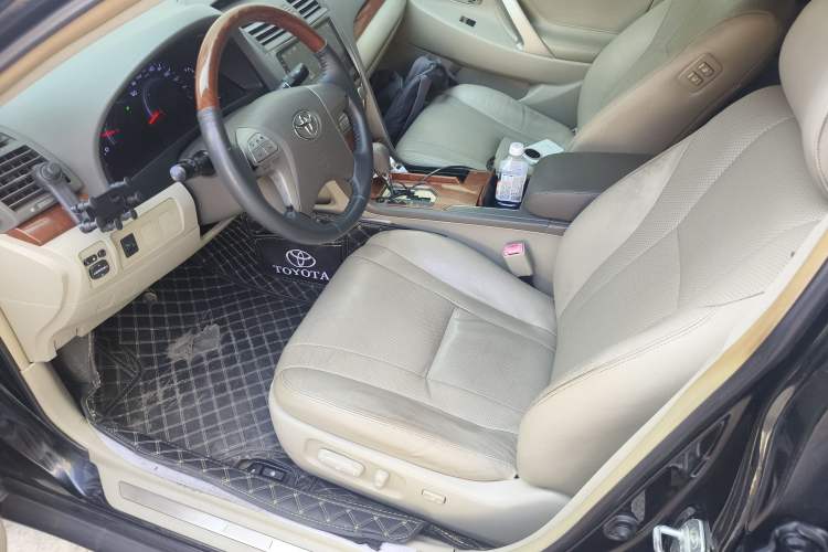 Used Toyota Camry 2013 200G Classic Luxury Edition