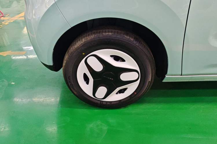 Used Geely Galaxy Panda 2025 210 km – Yuanqi Bear