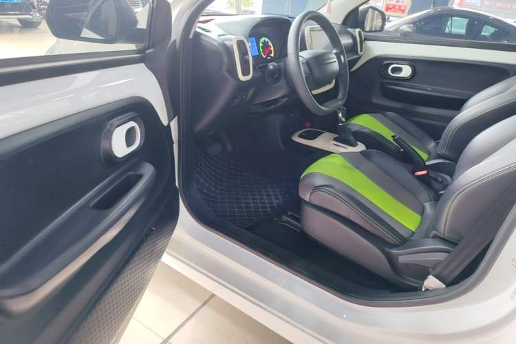Used Roewe Clever 2021 302 km New Four-Seater Super-Efficient Version
