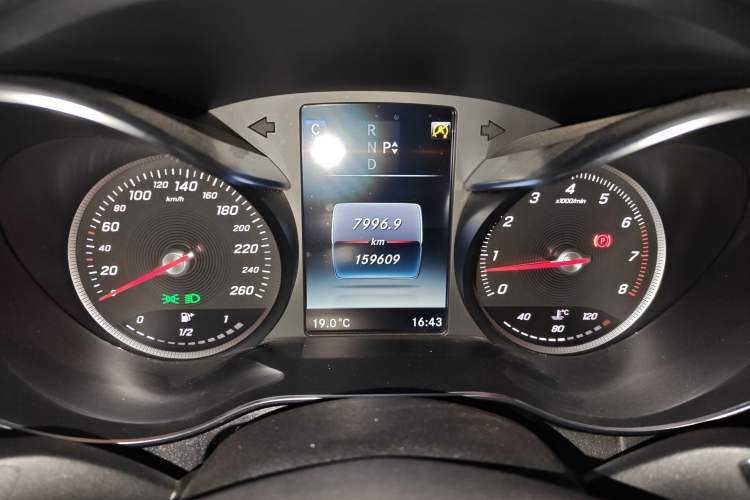 Used Mercedes-Benz C-Class 2016 C 200 L Sport Edition
