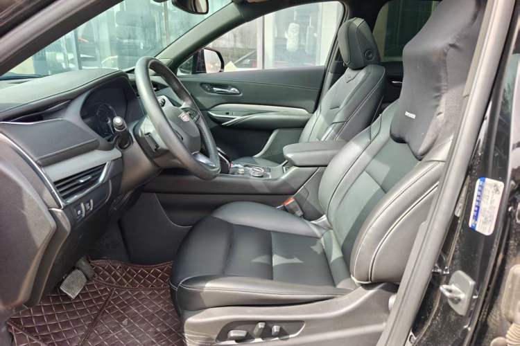 Used Cadillac XT4 2021 28T Two-Wheel Drive Leading Version
