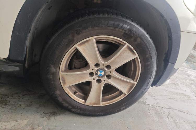 Used BMW X5 2011 xDrive35i Leading Model