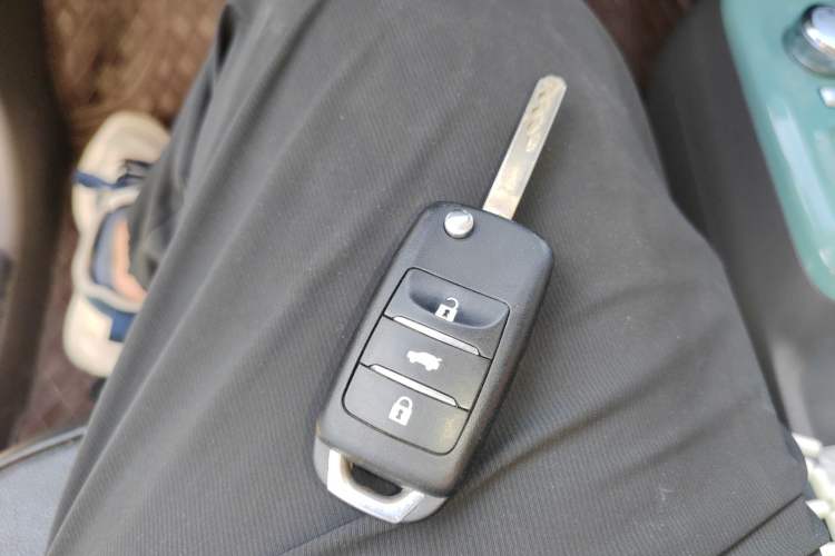 Used CHANGAN NEVO Lumin 2025 205km Refreshing Edition Vehicle Key