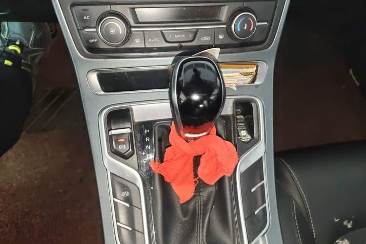 Used Geely Auto Emgrand 2021 UP 1.5L CVT Luxury Model
