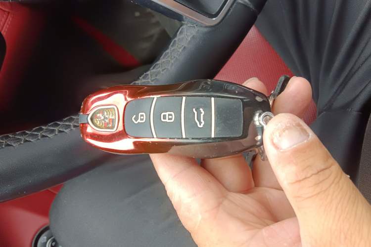 Used Porsche Panamera 2016 Panamera Edition 3.0T Vehicle Key