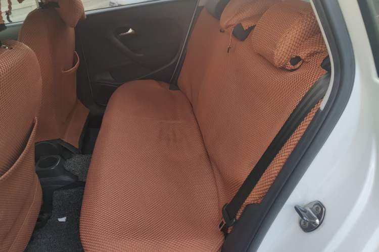 Used Volkswagen Polo 2016 1.4L Manual Fashion Model
