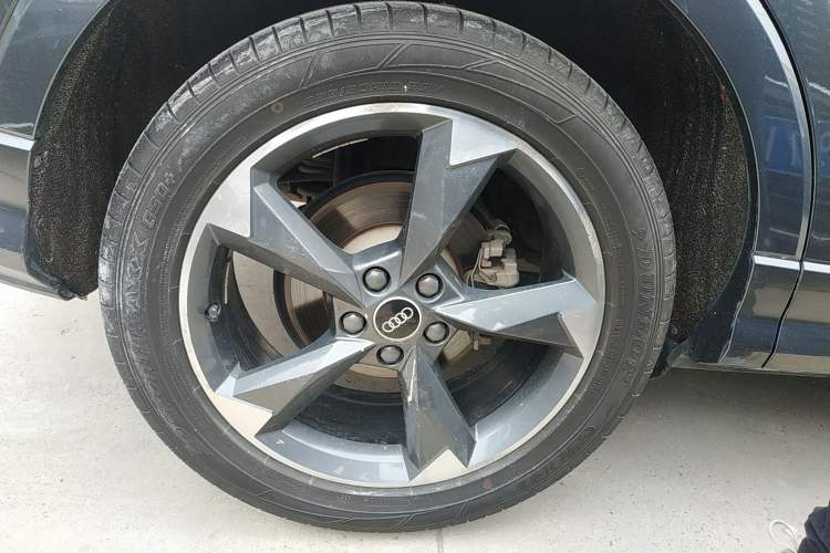 Used Audi Q3 2021 35 TFSI Fashion Dynamic Model