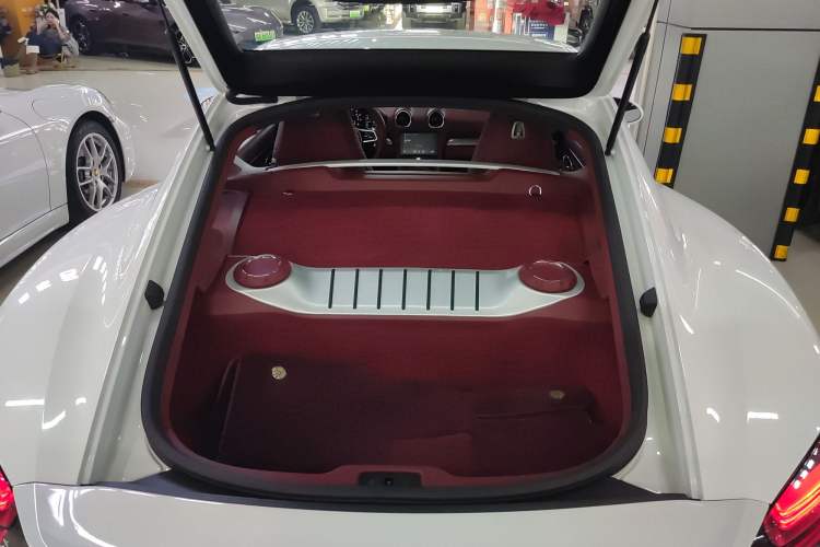 Used Porsche 718 2018 Cayman 2.0T
