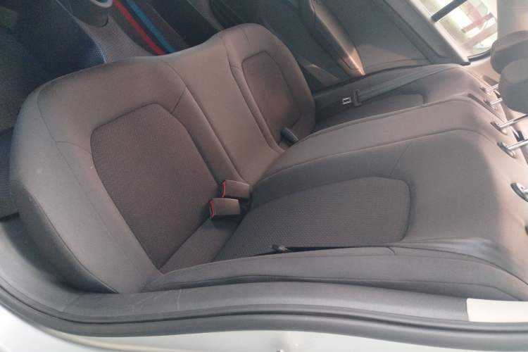 Used Volkswagen Santana 2015 1.6L Automatic Fashion Edition
