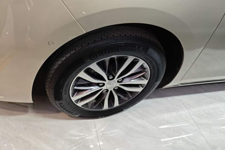 Used Buick GL8 2023 ES Lu Zun Deluxe Model
