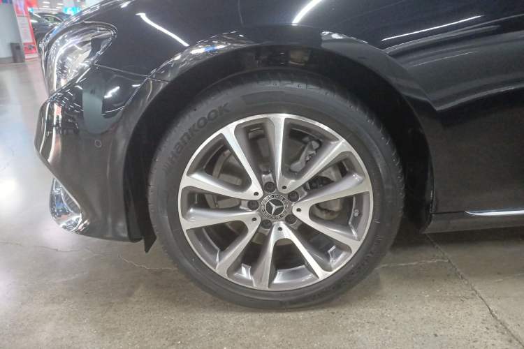 Used Mercedes-Benz E-Class 2020 Facelift E 260 L
